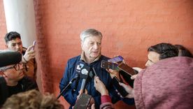 El gobernador de La Pampa, Sergio Ziliotto, presentó un amparo colectivo ante la Justicia Federal para frenar la reforma de la Ley de Glaciares.