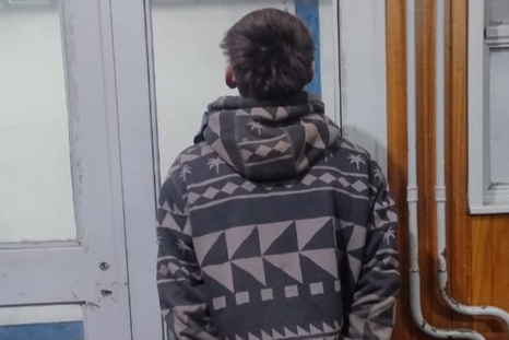 El sospechoso fue detenido y reconocido como uno de los responsables del robo a una barbería, ocurrido días atras. El sospechoso fue detenido y reconocido como uno de los responsables del robo a una barbería, ocurrido días atras.