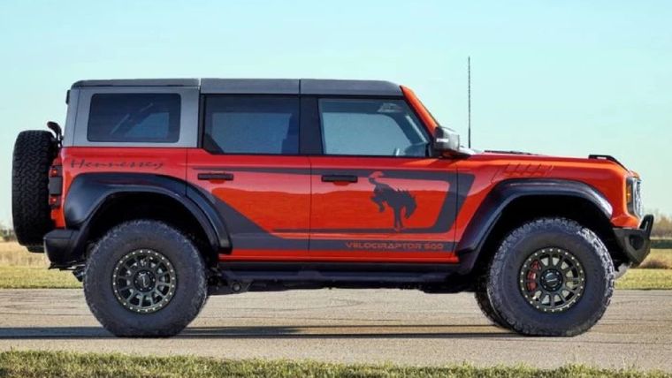 VelociRaptor 500 Bronco