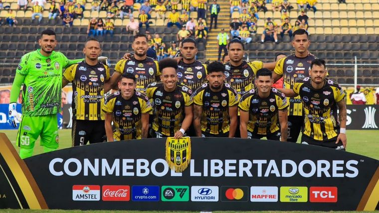 Táchira jugará ante River el próximo jueves. Foto: @DvoTachira