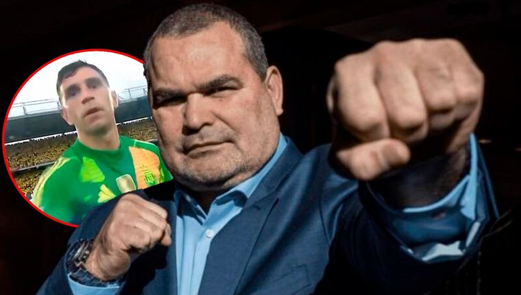 Chilavert bancó al Dibu Martínez. Foto: Chilavert redes y captura