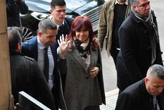 La expresidenta Cristina Fernández de Kirchner declara como testigo en la causa por el intento de magnicidio en su contra. Foto: NA La expresidenta Cristina Fernández de Kirchner declara como testigo en la causa por el intento de magnicidio en su contra. Foto: NA