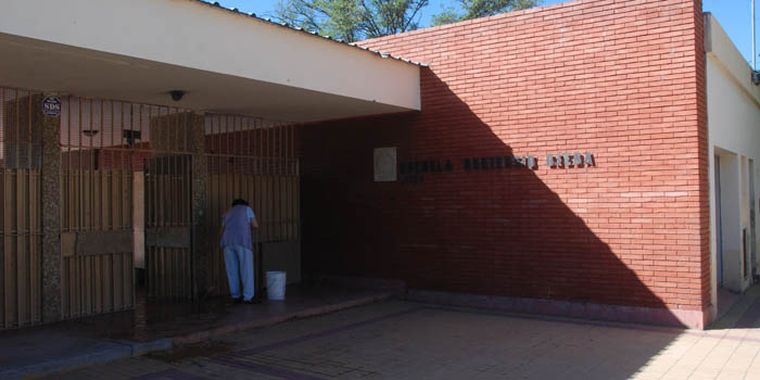 El frente de la Escuela Ojeda Foto: Santiago Ábalos/ Mediamza.com