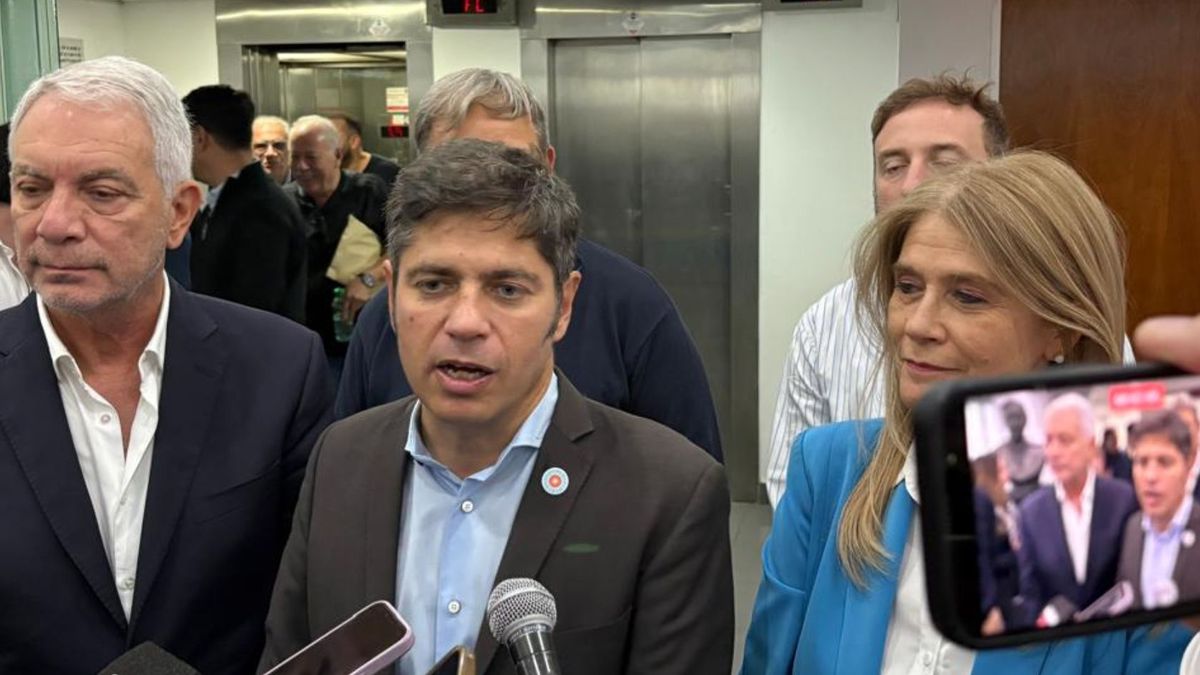 Axel Kicillof asumió como líder del PJ bonaerense y aseguró que 