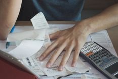 en cuarentena, casi 9 de cada 10 familias acumulo deudas por la crisis