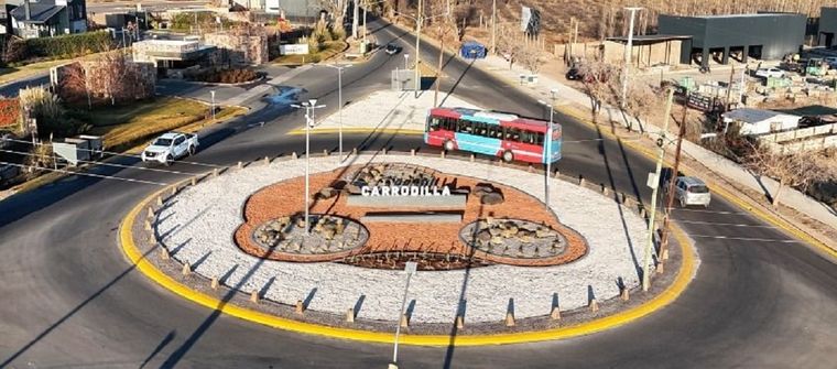 Código de Convivencia en Luján: multas por cruzar distraído con el celular y otras faltas viales desde abril del 2026.