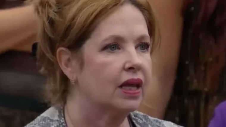 Los amores ocultos y la infancia de la actriz bajo la lupa: el ambicioso proyecto que sacudirá a la farándula. Los amores ocultos y la infancia de la actriz bajo la lupa: el ambicioso proyecto que sacudirá a la farándula.