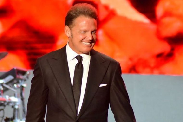 Luis Miguel apareció en redes con una figura totalmente rejuvenecida. Foto: Instagram Luis Miguel