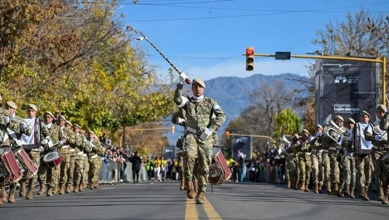 La banda “Granadero Chepoya” presente en acto patrio en la provincia. La banda “Granadero Chepoya” presente en acto patrio en la provincia.