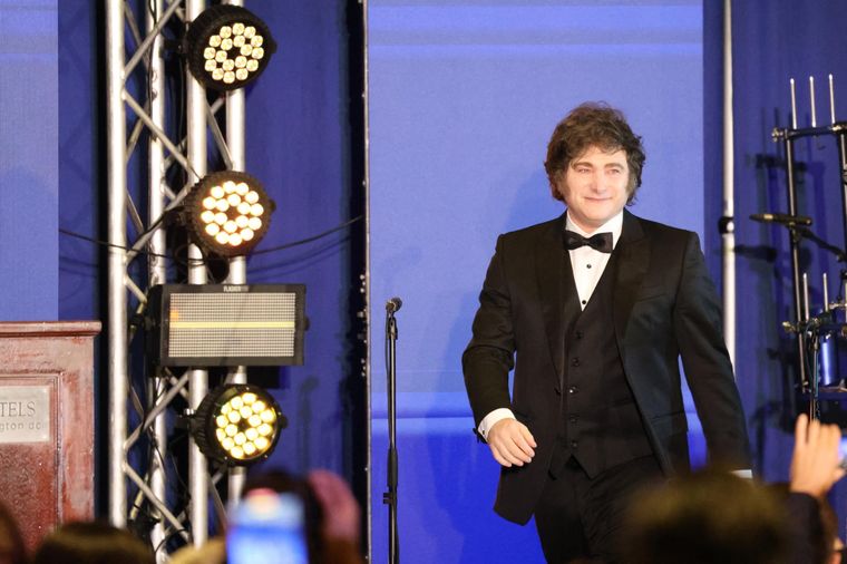 Milei recibió un premio en Washington. Foto: EFE