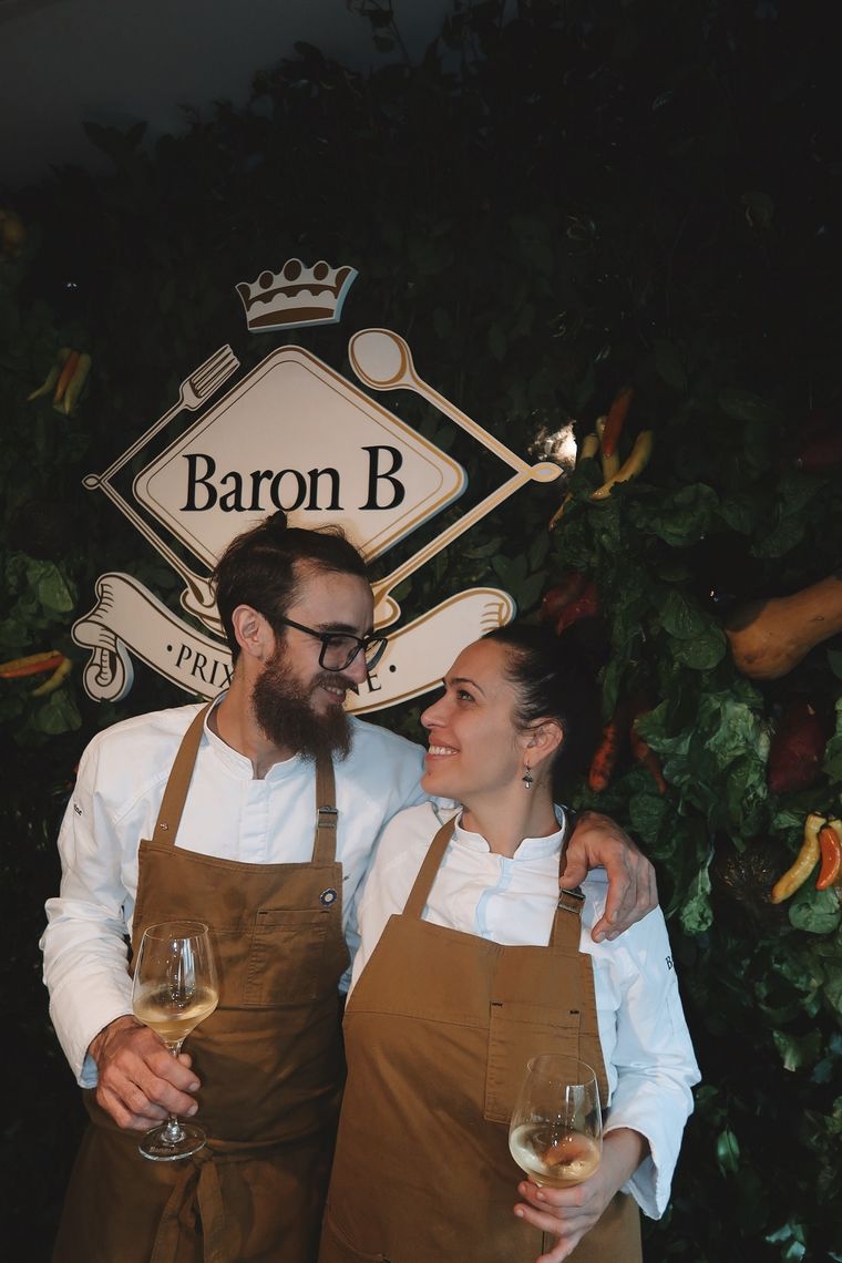Florencia Lafalla y Emanuel Yáñez García, ganadores de la quinta edición del “Prix de Baron B – Édition Cuisine”. Foto: Gentileza