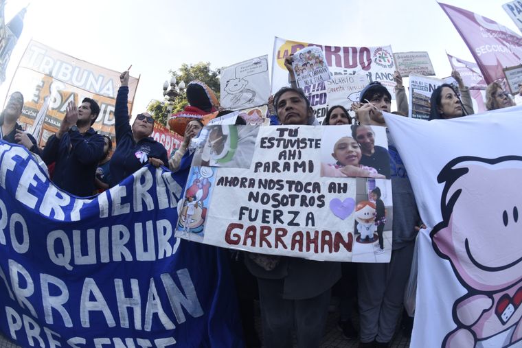 Marcha de profesionales del Hospital Garrahan. Foto: MDZ
