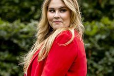 Amalia de Holanda.