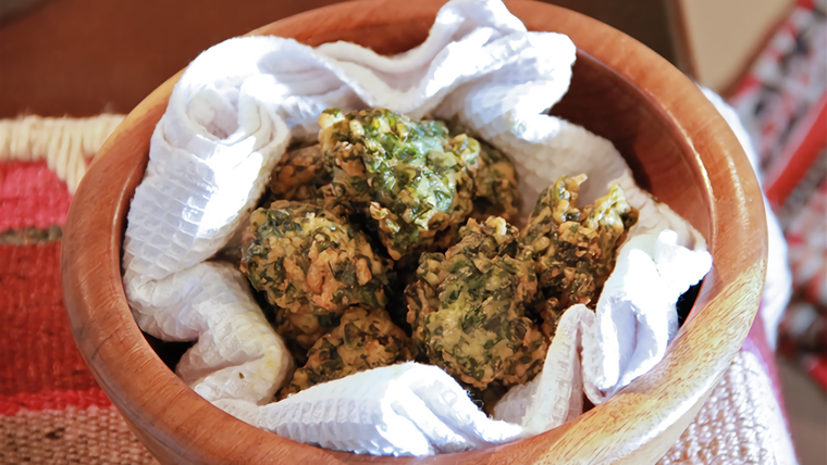 Receta de buñuelos de acelga irresistibles: fáciles, económicos y deliciosos.