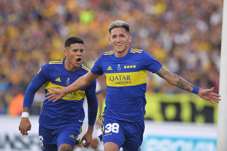 Vázquez festeja el tercero de Boca. Foto: Télam
