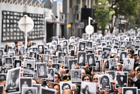 a 32 anos del atentado, la causa amia avanza con el procesamiento de ocho nuevos acusados