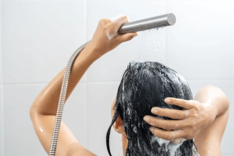 Consejos para el lavado del cabello con vinagre. Foto: Shutterstock Consejos para el lavado del cabello con vinagre. Foto: Shutterstock