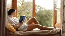 El acto de leer sigue siendo, paradójicamente, una de las experiencias más transformadoras y personales que existen. El acto de leer sigue siendo, paradójicamente, una de las experiencias más transformadoras y personales que existen.