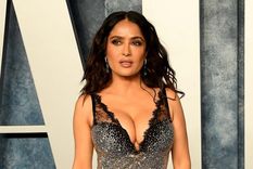 Salma Hayek tuvo un noble gesto con Jennifer Lopez.