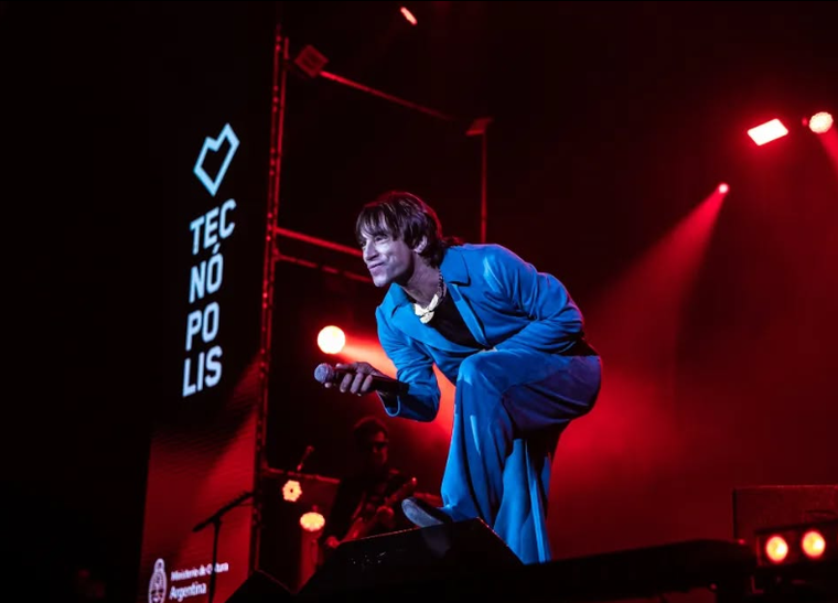 Los espectáculos del día sábado. Los espectáculos del día sábado.