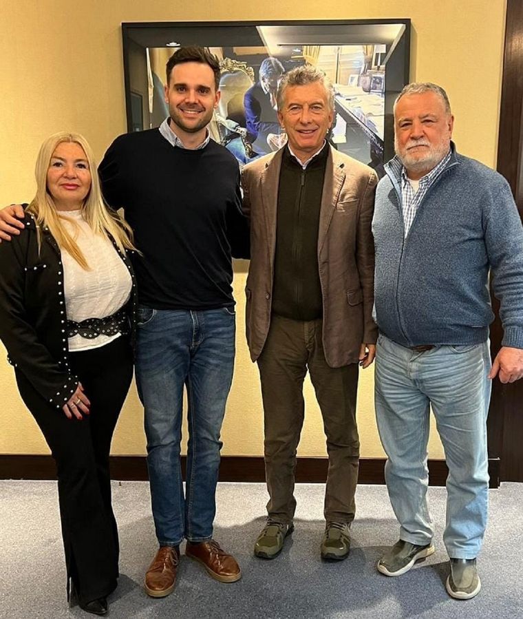 Lula Balsells Miró, Gabriel Pradines, Mauricio Macri y Martín Rostand. Foto: Prensa Gabriel Pradines
