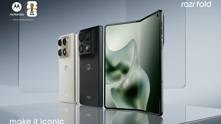 Superar el problema del costo es el gran desafío que tiene por delante Motorola con este teléfono plegable. Superar el problema del costo es el gran desafío que tiene por delante Motorola con este teléfono plegable.