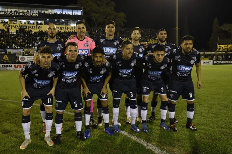 Independiente Rivadavia visita a Almirante Brown.