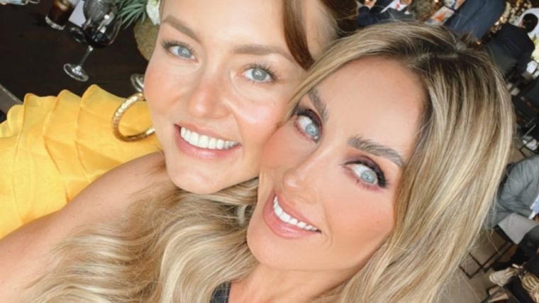 Anahi y Angelique Boyer Se conocen desde adolescentes cuándo formaron parte de la serie infantojuvenil, RBD versión México. Foto: Fuente: Imagen / Anahi
