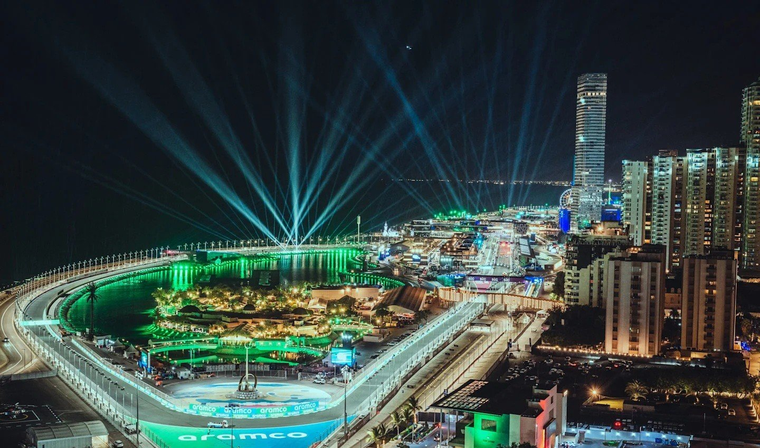 La FIA evalua disputar el GP de Arabia Saudita en diciembre. La FIA evalua disputar el GP de Arabia Saudita en diciembre.