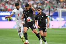 Tim Payne hace su estreno mundialista con Nueva Zelanda, que empata contra Irán.