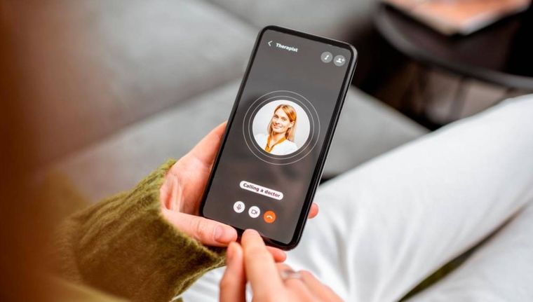 Las actualizaciones y mejoras de WhatsApp en las videollamadas (Shutterstock).