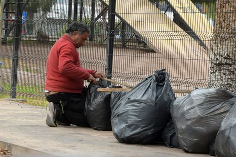 La pobreza había superado el 50%. La pobreza había superado el 50%.