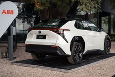 Toyota Argentina elige a ABB para la carga de sus vehículos electrificados