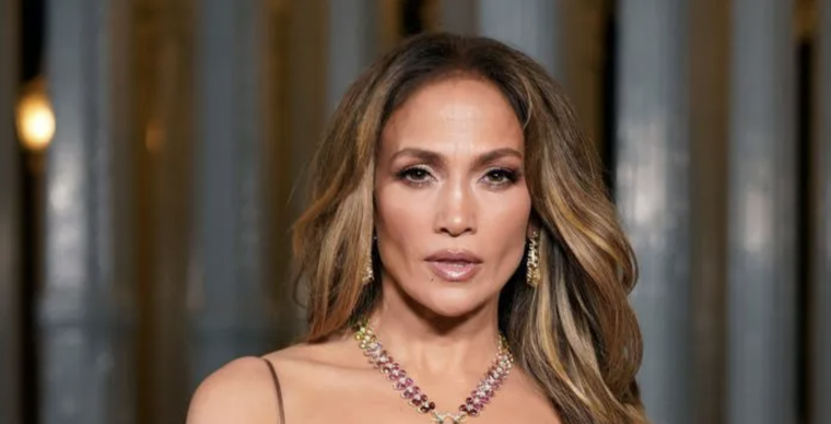 A sus 54 años, Jennnifer Lopez confirma nuevamente que el tiempo no pasa para ella Foto: Getty Images