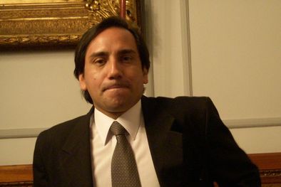 MDZol | Juan Montilla, secretario privado, en el salón gris del Senado. Foto: Mauricio Runno