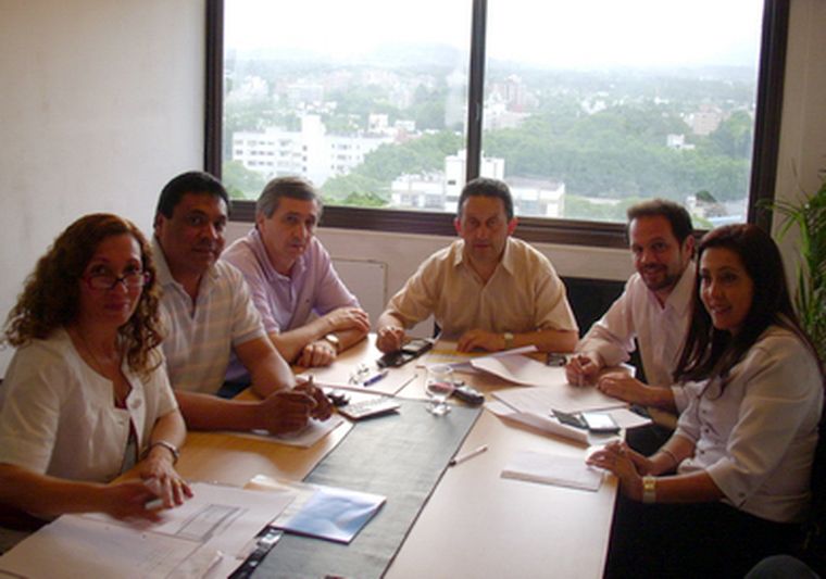 El proceso de transición sigue su curso y los funcionarios estudian los temas. Foto: MDZ