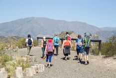 El Tour propone actividades diurnas y nocturnas en la Reserva Natural Divisadero Largo, un área protegida a pocos minutos de la Ciudad.