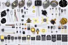 Los transistores podrían sufrir un cambio drástico a futuro inmediato. Foto: Wikipedia.