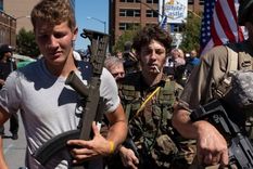 Así paseaban los miembros de una milicia por la ciudad estadoounidense de Louisville el pasado 5 de septiembre.