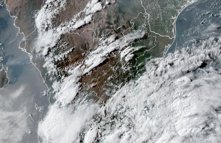 Erick se fortalece a categoría 3 y se aproxima al sur de México &nbsp;