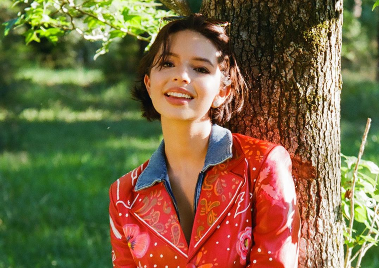 Ángela Aguilar mezcla estilo con talento en cada publicación. Foto: Instagram @angela_aguilar_