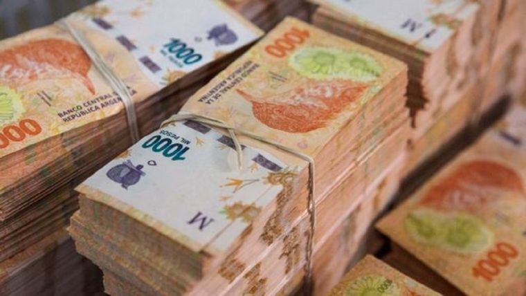 Un hombre ganó 180 millones de pesos y donó una tonelada de alimentos a un comedor Foto: Getty Images