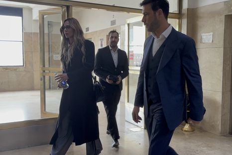 Elías Piccirillo acompañado por su pareja Florencia Epelbum y su hermano Matías Piccirillo