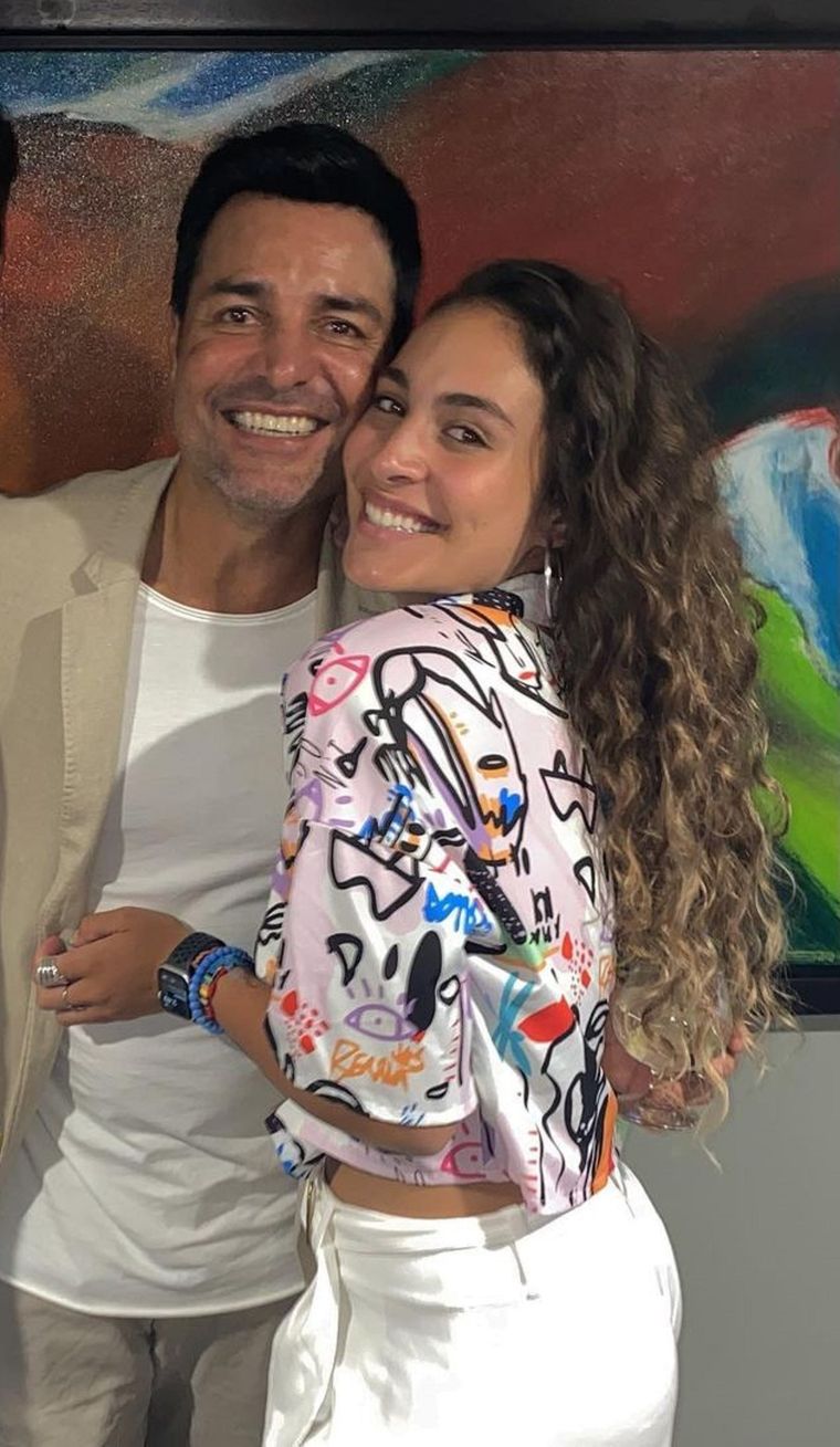 Isadora Figueroa tiene una excelente relación con su padre Chayanne Foto: Instagram