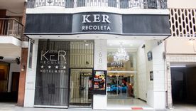 Una mujer de 41 años y su hijo de 7 fueron encontrados muertos en la habitación de un hotel del barrio porteño de Recoleta.