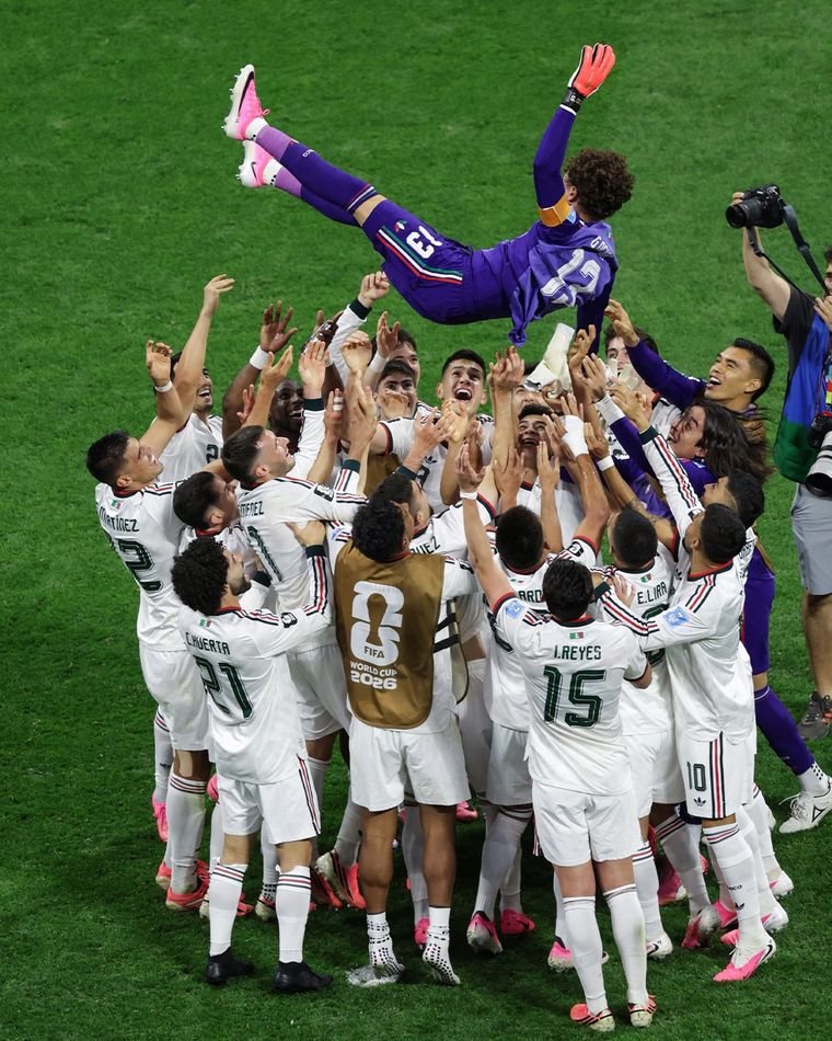 México quedó puntera del Grupo A con 9 unidades, 6 goles a favor y 0 en contra. México quedó puntera del Grupo A con 9 unidades, 6 goles a favor y 0 en contra.
