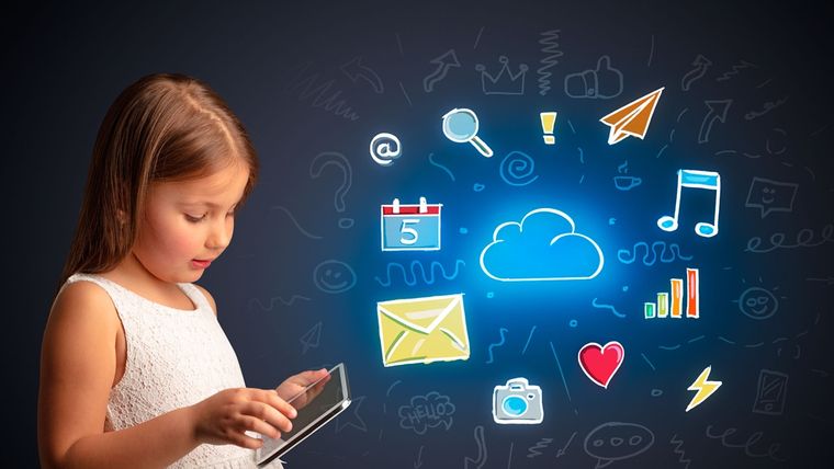 Los niños acceden a su primer dispositivo a los 10 años, tal como Steve Jobs adelantó en 1984. Los niños acceden a su primer dispositivo a los 10 años, tal como Steve Jobs adelantó en 1984.