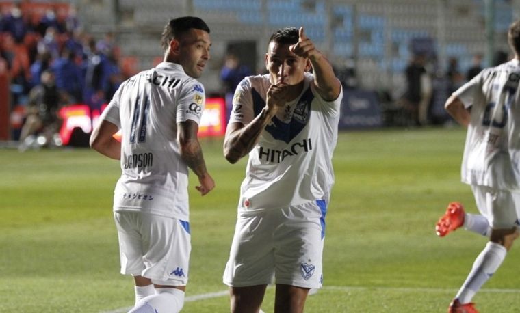 Centurión abrió la cuenta en San Juan Foto: LPF