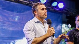 Federico Achával, intendente de Pilar, volvió a quedar primero en el ránking de imagen positiva. Federico Achával, intendente de Pilar, volvió a quedar primero en el ránking de imagen positiva.