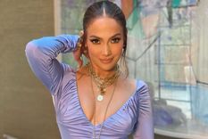 Jennifer López y Jessica Alba se animan a estos jeans súper favorecedores para lucir más alta Foto: Instagram